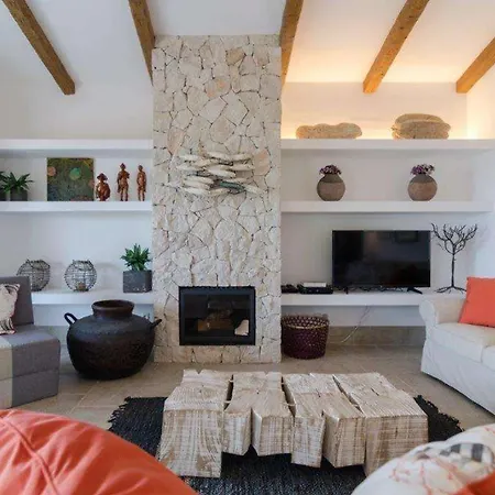 Astounding Portugal Grande 3 Bedrooms Direct Access To The Private Pool Ferragudo